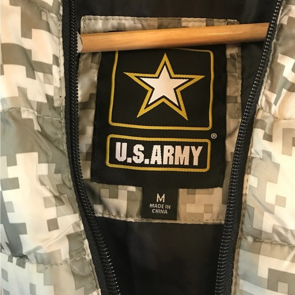 New With Tags Army lightweight Digital Camo Puffer Jacket Coat Sz Medium - Picture 4 of 10